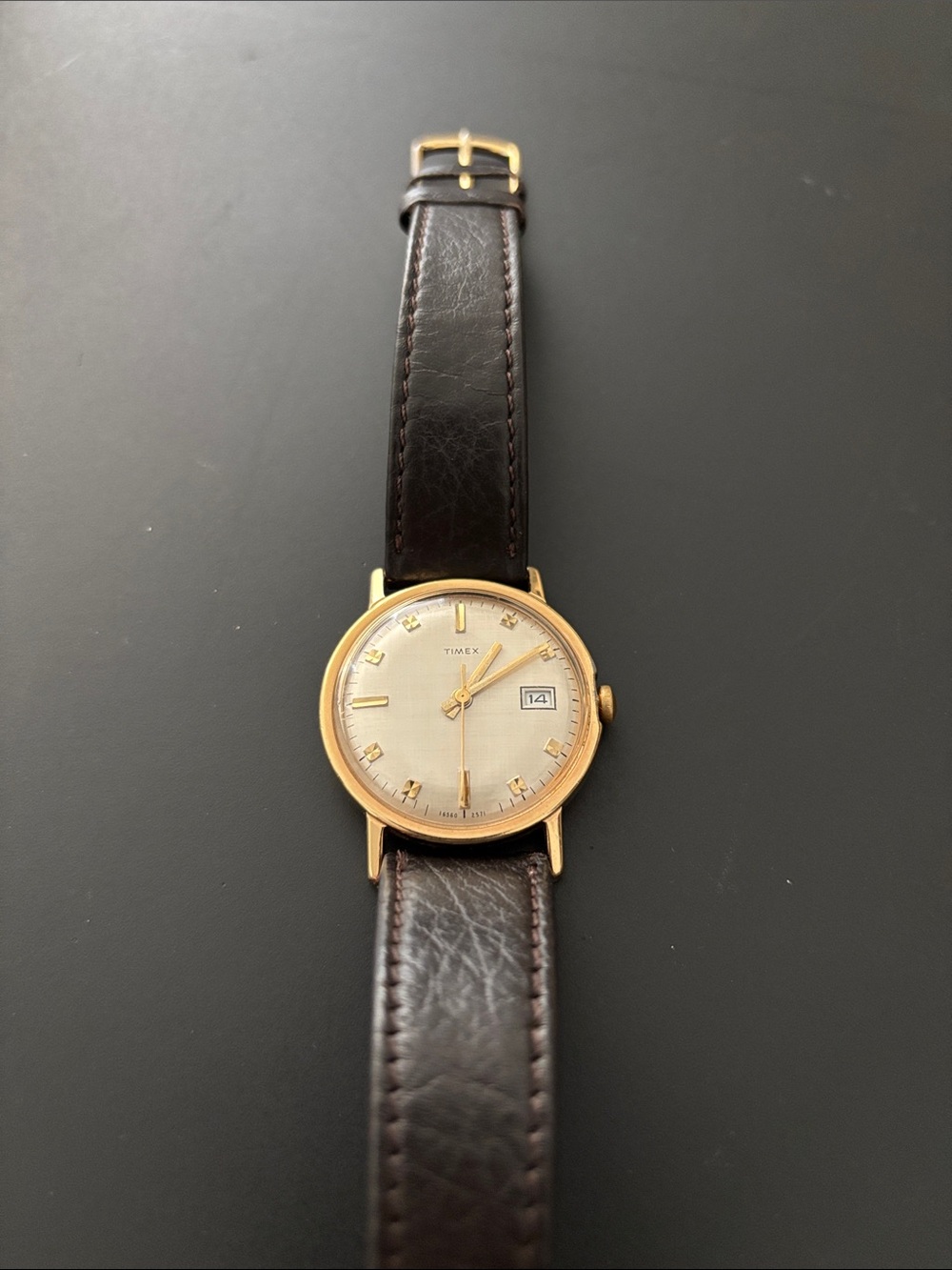 Vintage 1979 Timex Gold Tone Case with Brown Leather Strap - Picture 1 of 6